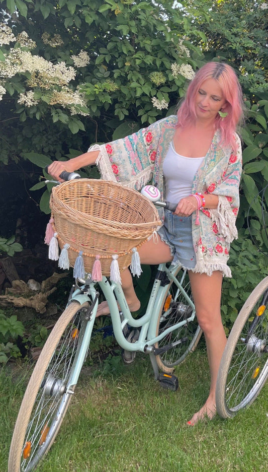 Fahrradkorb Wimpelkette Makramee Girlande Sommer Boho Fahrradkette Fahrradgirlande (Kopie) (Kopie) (Kopie)