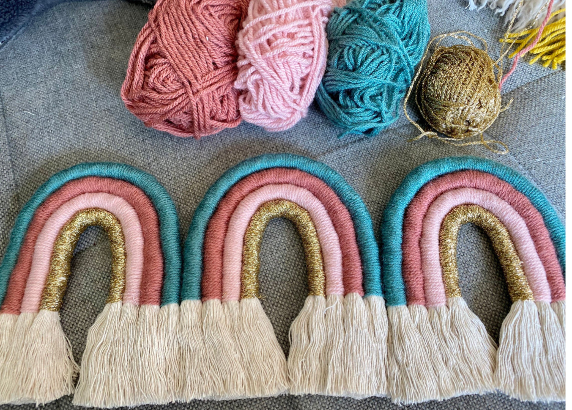 Makramee Regenbogen Wimpelkette Wandbehang Boho Regenbogen Kinderzimmer Deko Wickeltisch Deko Boho Girlande