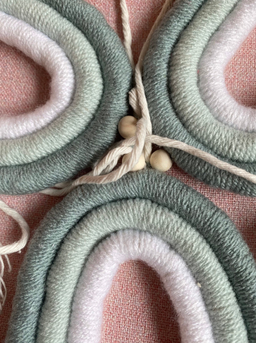 Makramee Regenbogen Wimpelkette Wandbehang Boho Regenbogen Kinderzimmer Deko Wickeltisch Deko Boho Girlande (Kopie)