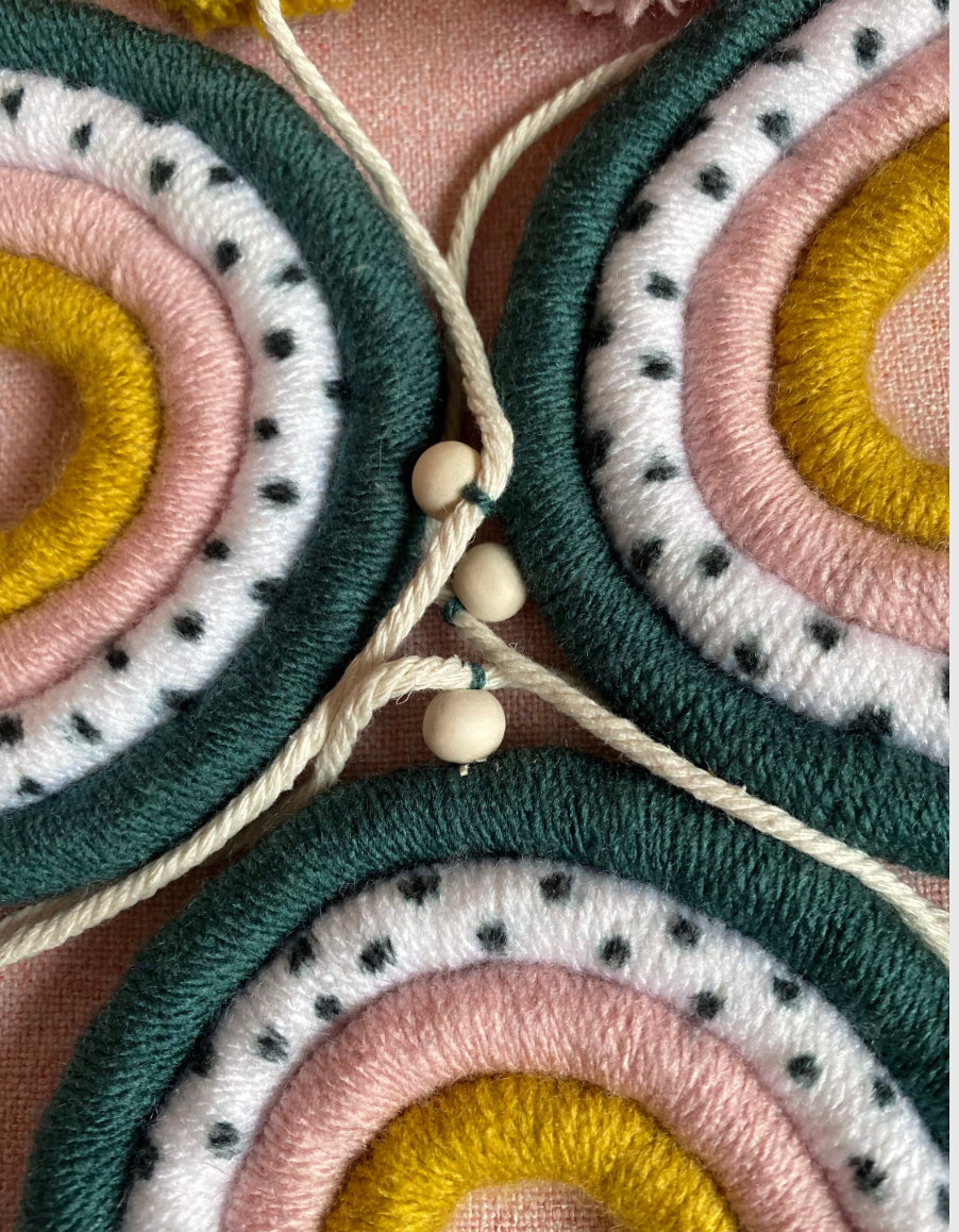 Makramee Regenbogen Wimpelkette Wandbehang Boho Regenbogen Kinderzimmer Deko Wickeltisch Deko Boho Girlande (Kopie)