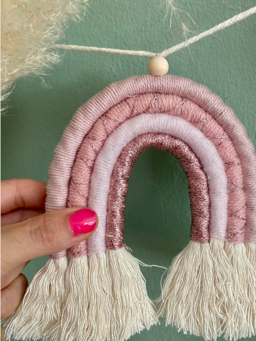 Glitzer Makramee Regenbogen Wimpelkette Wandbehang Boho Regenbogen Kinderzimmer Deko Wickeltisch Deko Boho Girlande (Kopie)